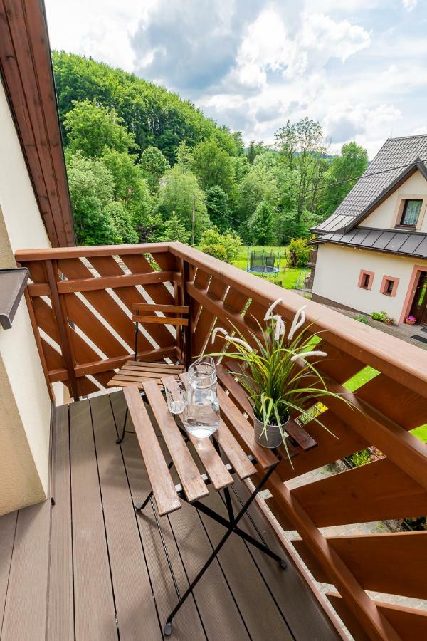 Apartament I Pokoje Goscinne U Lusi Wisla Exterior photo