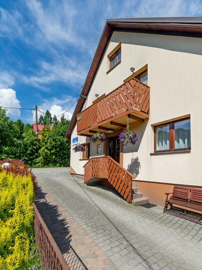 Apartament I Pokoje Goscinne U Lusi Wisla Exterior photo